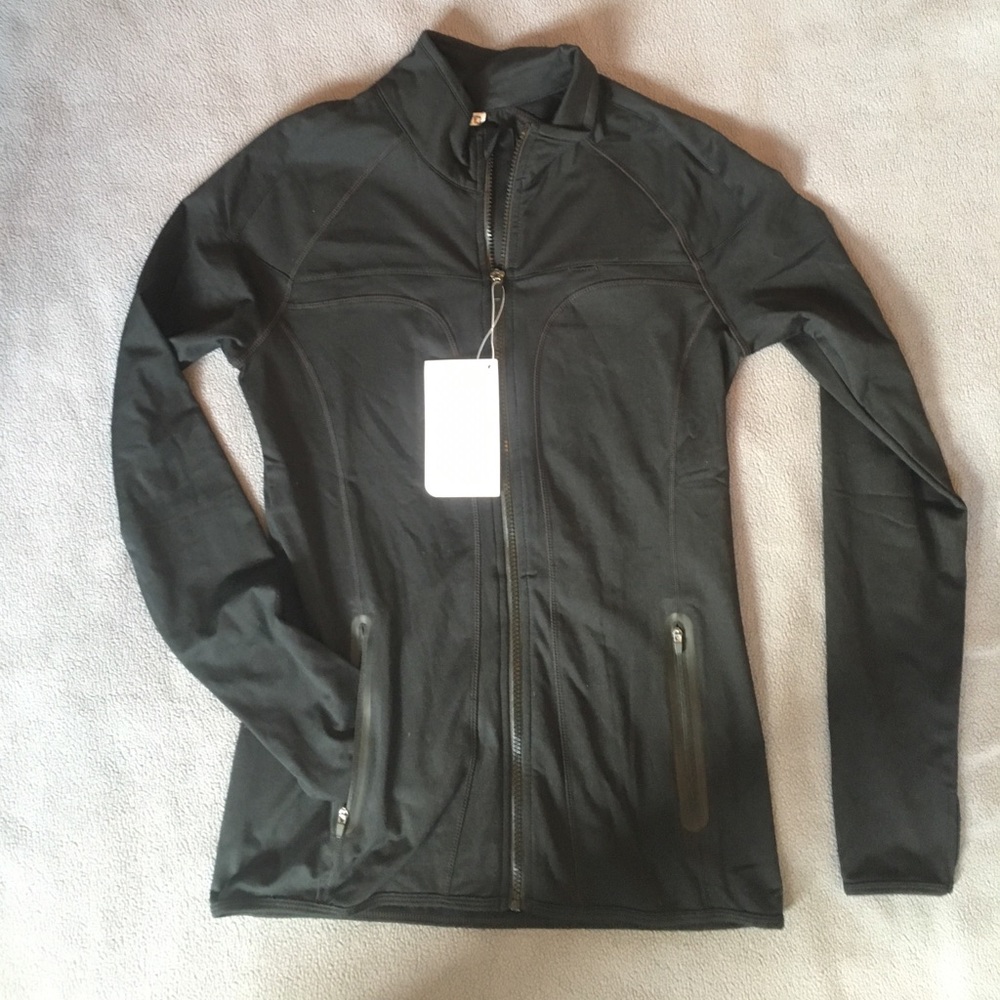 NWT Fabletics jacket. Size S.