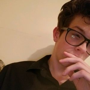 Meet your Posher, Kyle