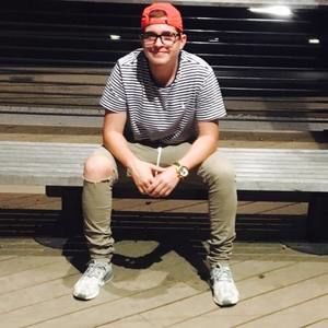 Meet your Posher, Matthew