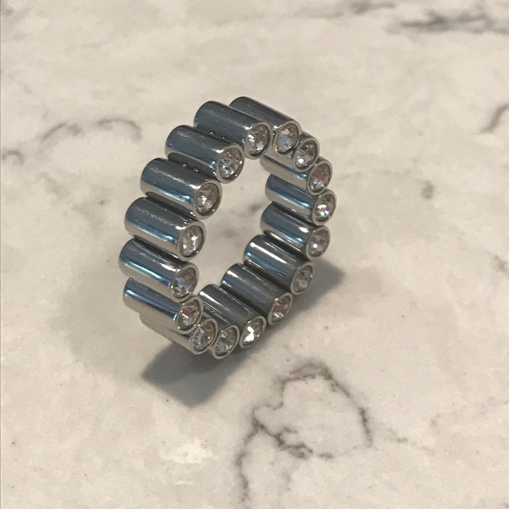 Ring - Picture 2 of 5