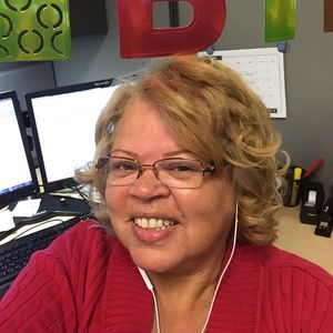 Meet your Posher, Deborah