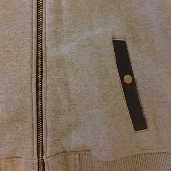 Jacket - Picture 3 of 4