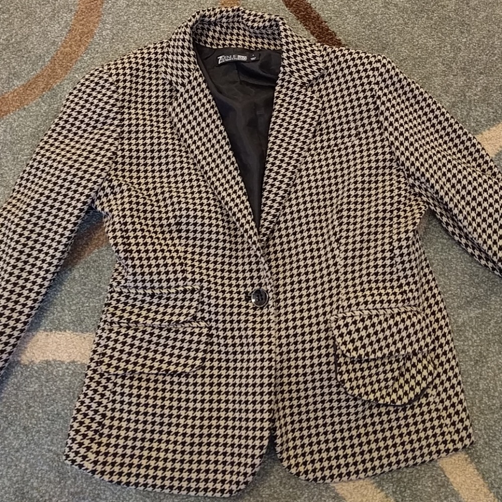Wear to Work 7th Ave/NY&Co Tan Houndstooth Blazer