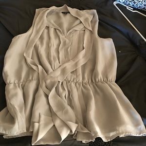 Gray sleeveless dress shirt