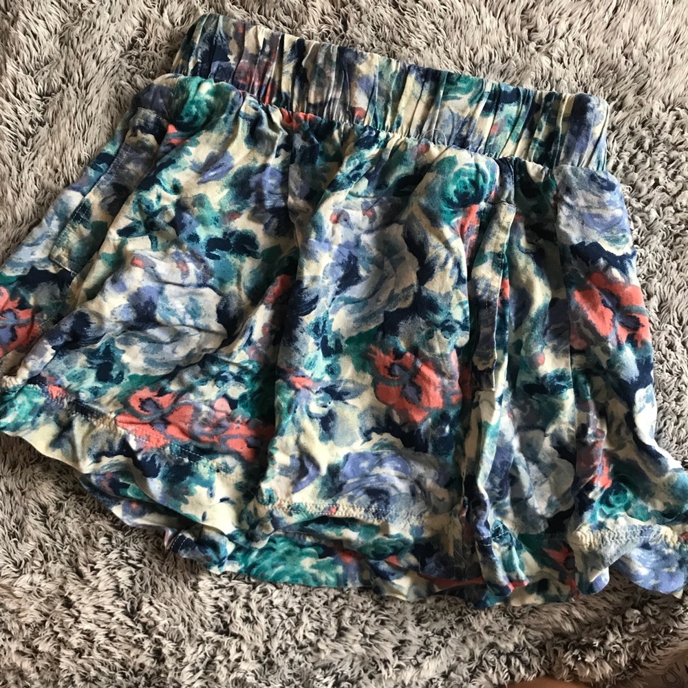 Cute mini skirt with pockets!