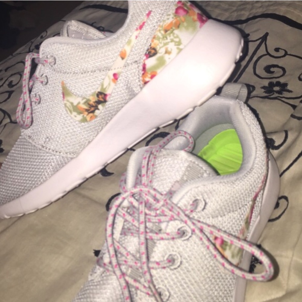 FLORAL ROSHE - Picture 2 of 2