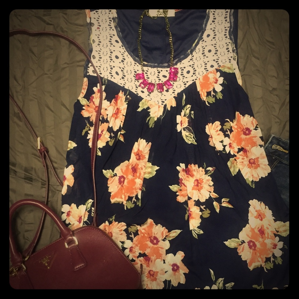 Floral tank blouse.