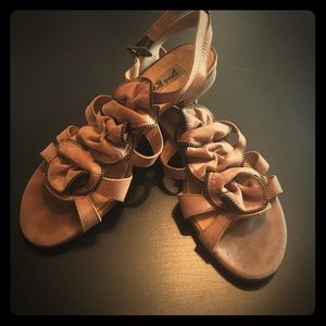 Brown zipper sandals