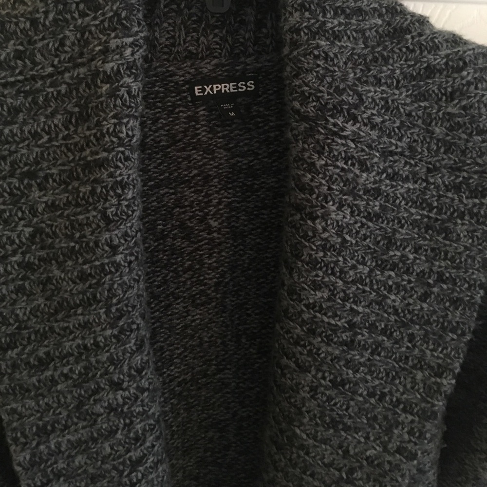 Long Express Sweater! - Picture 2 of 3