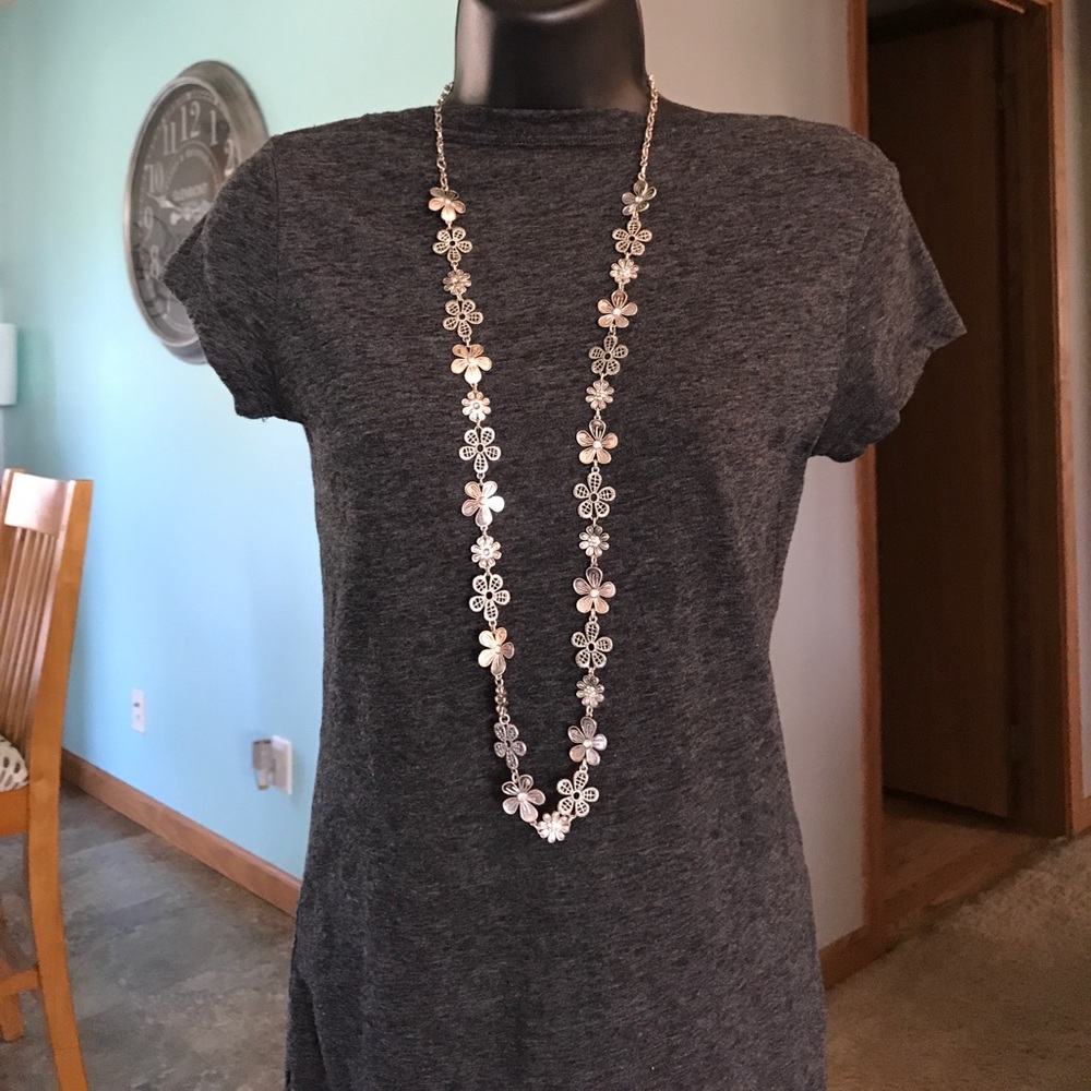 Premier Jewelry: "Daisy Chain"