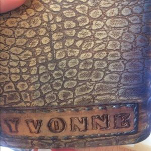 Meet your Posher, Yvonne