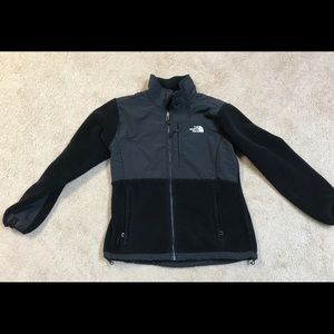 Woman's Black North Face Denali Jacket