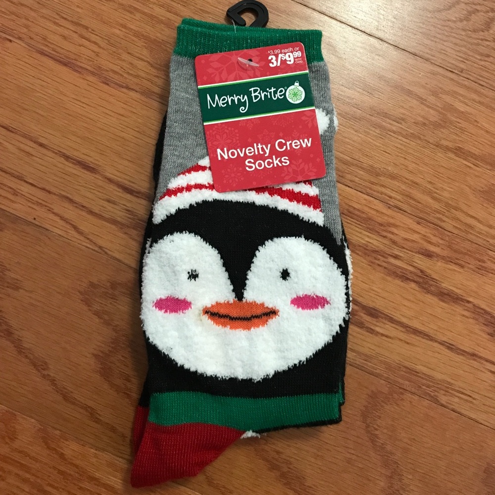 Novelty Christmas Penguin Crew Socks