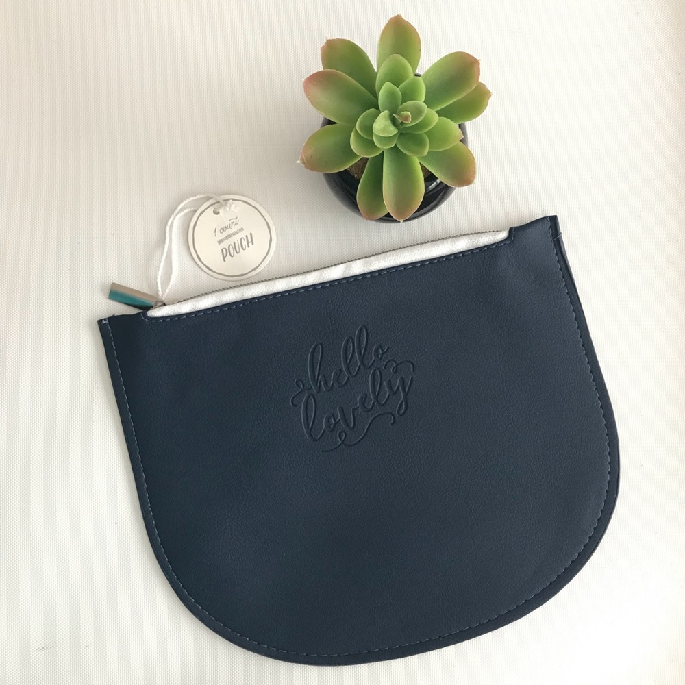 🆕 Navy Cosmetic Bag