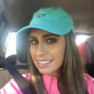 Vineyard Vines hat