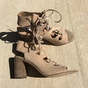 Steve Madden Camel Lace Up Sandals