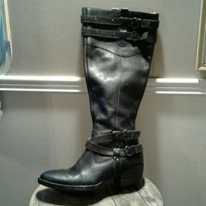 Born Leather Boots size 8 USA
