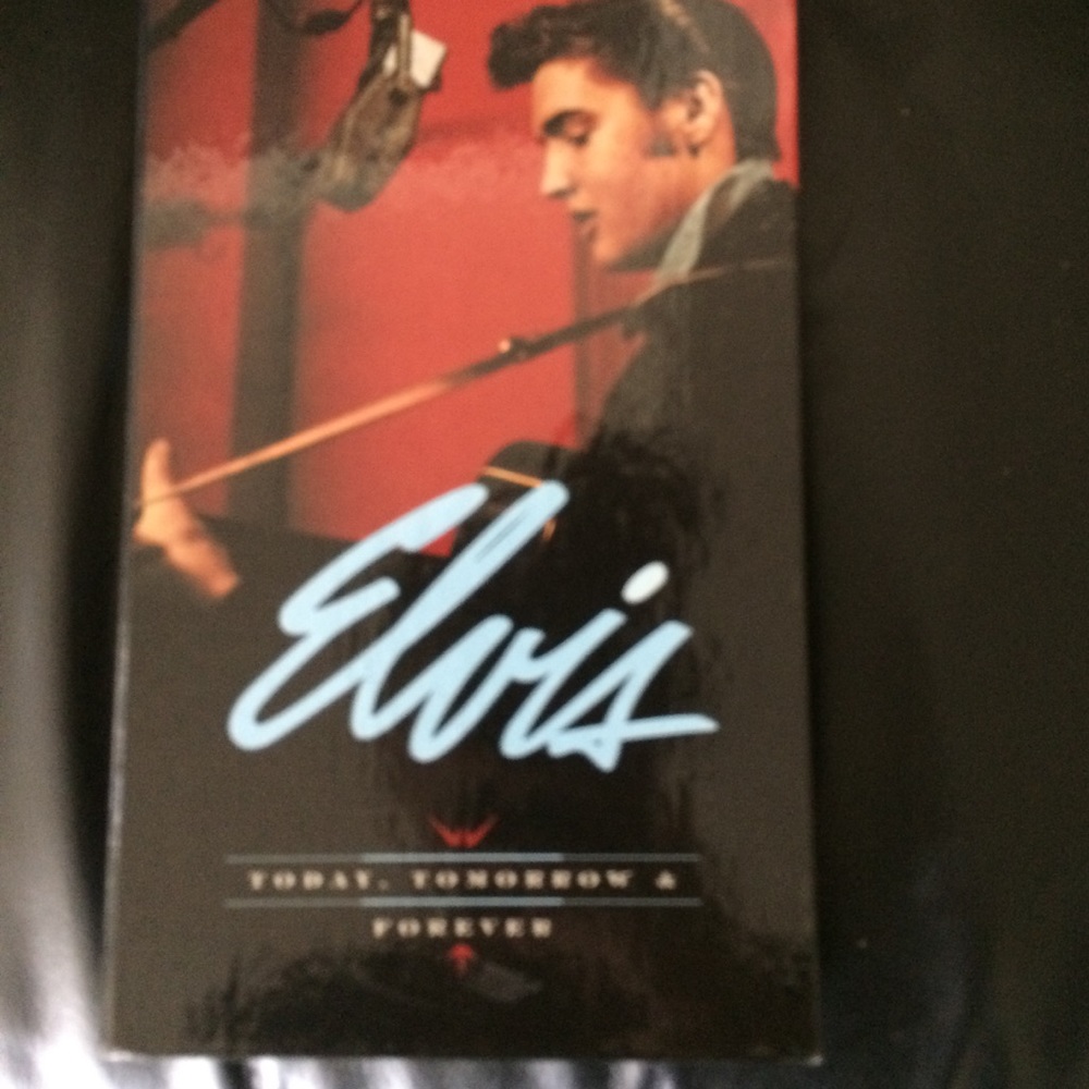 Elvis Presley CD collection