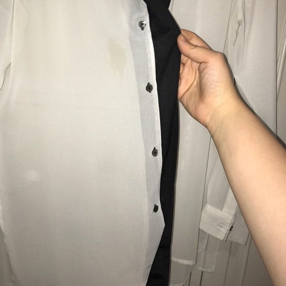 Kenneth Cole Black & White Button-up Blouse - Picture 4 of 5