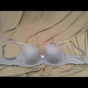 Victoria’s Secret Body by Victoria Lined Demi 34D