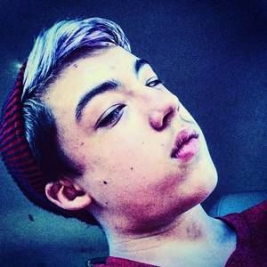 Meet your Posher, Cole