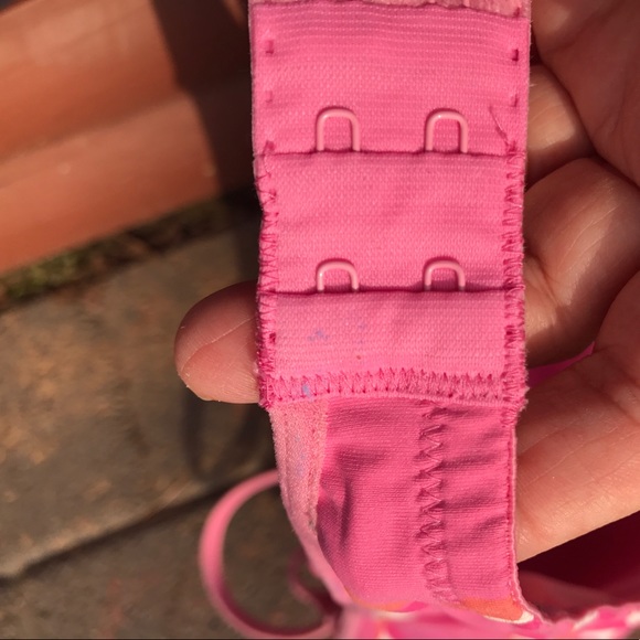 Pink Victoria Secret Bra - Picture 8 of 8