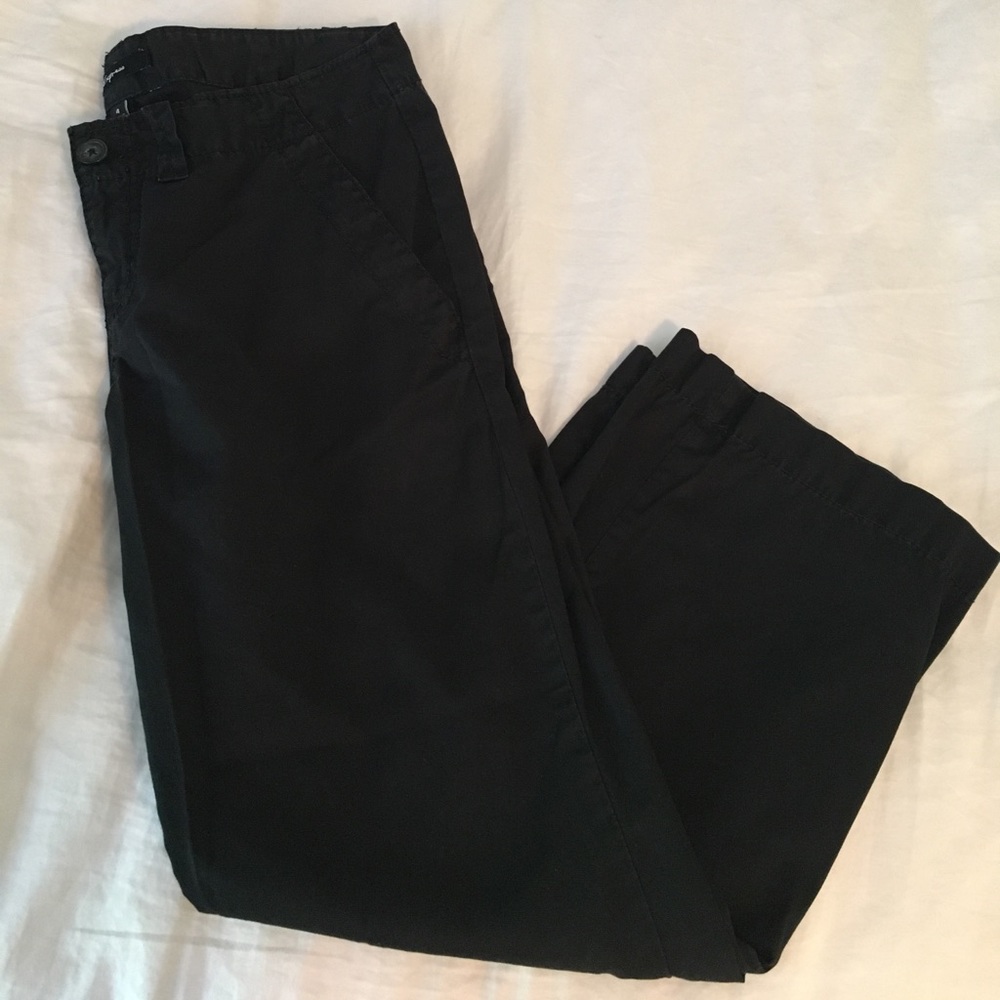 Express black cropped chino pants