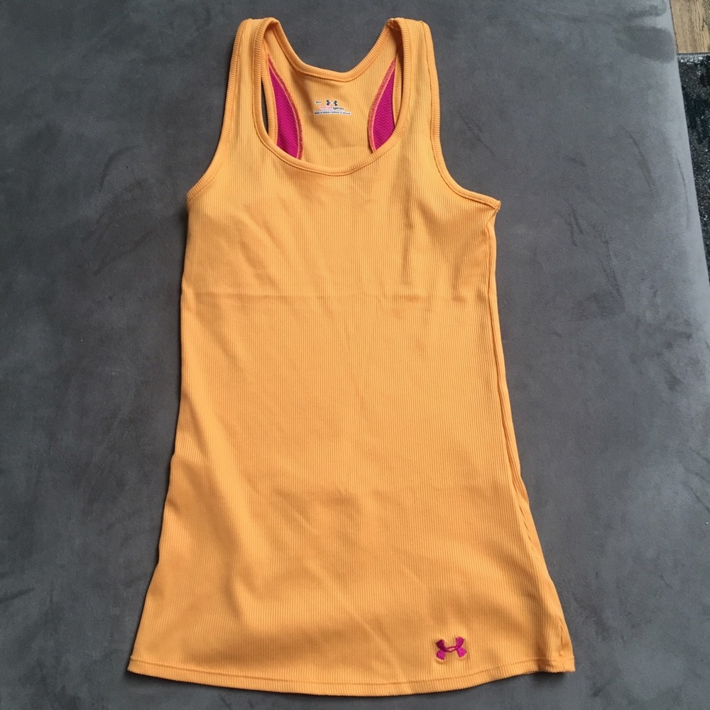 Athletic tank top