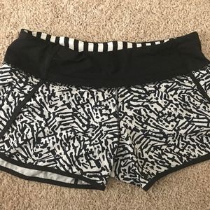 Lululemon Speed Shorts - Size 8