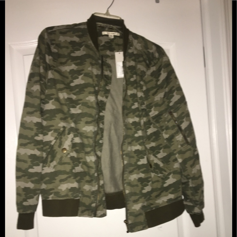 NWT‼️ Francesca's Army Jacket 🖤