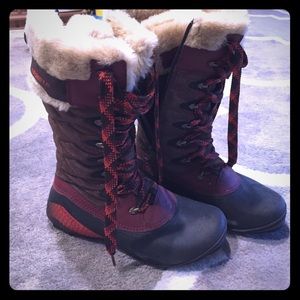 Merrell Winterbelle peak boots