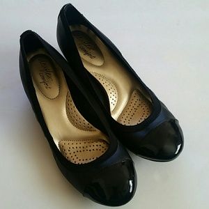 Dex-flex comfort slip ons with small heel