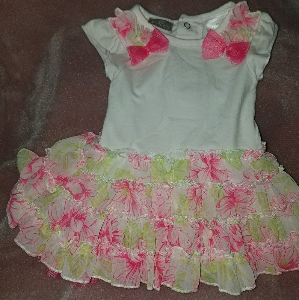 Fao Schwarz Floral dress 3 months
