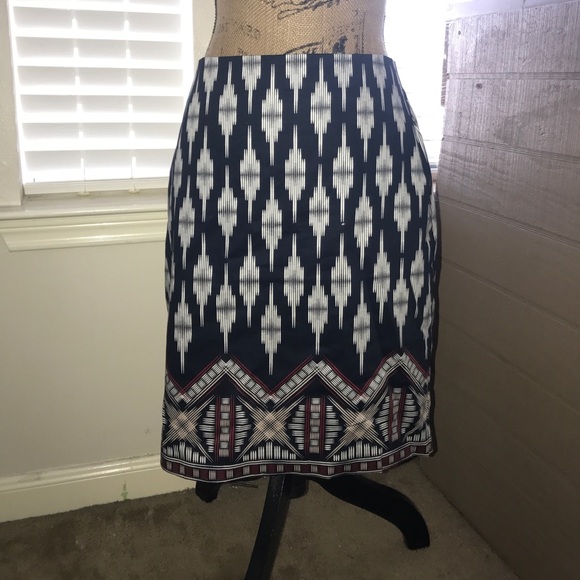 Ann Taylor Dresses & Skirts - ANN TAYLOR Skirt!!!