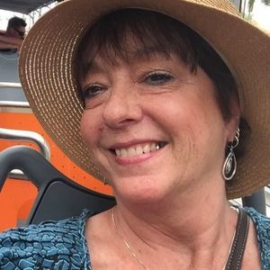 Meet your Posher, Rebecca