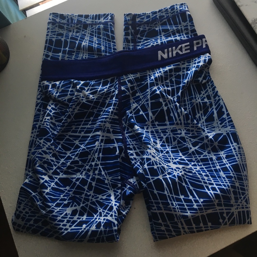 Nike Pro Capri Leggings