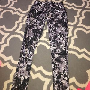 Black and grey workout spandex