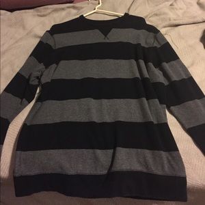 Men’s black and gray stripped sweater