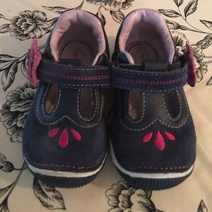 Little girls stride rite shoes