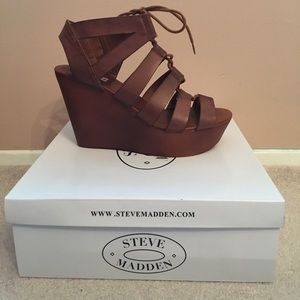 Steve Madden lace-up wedge