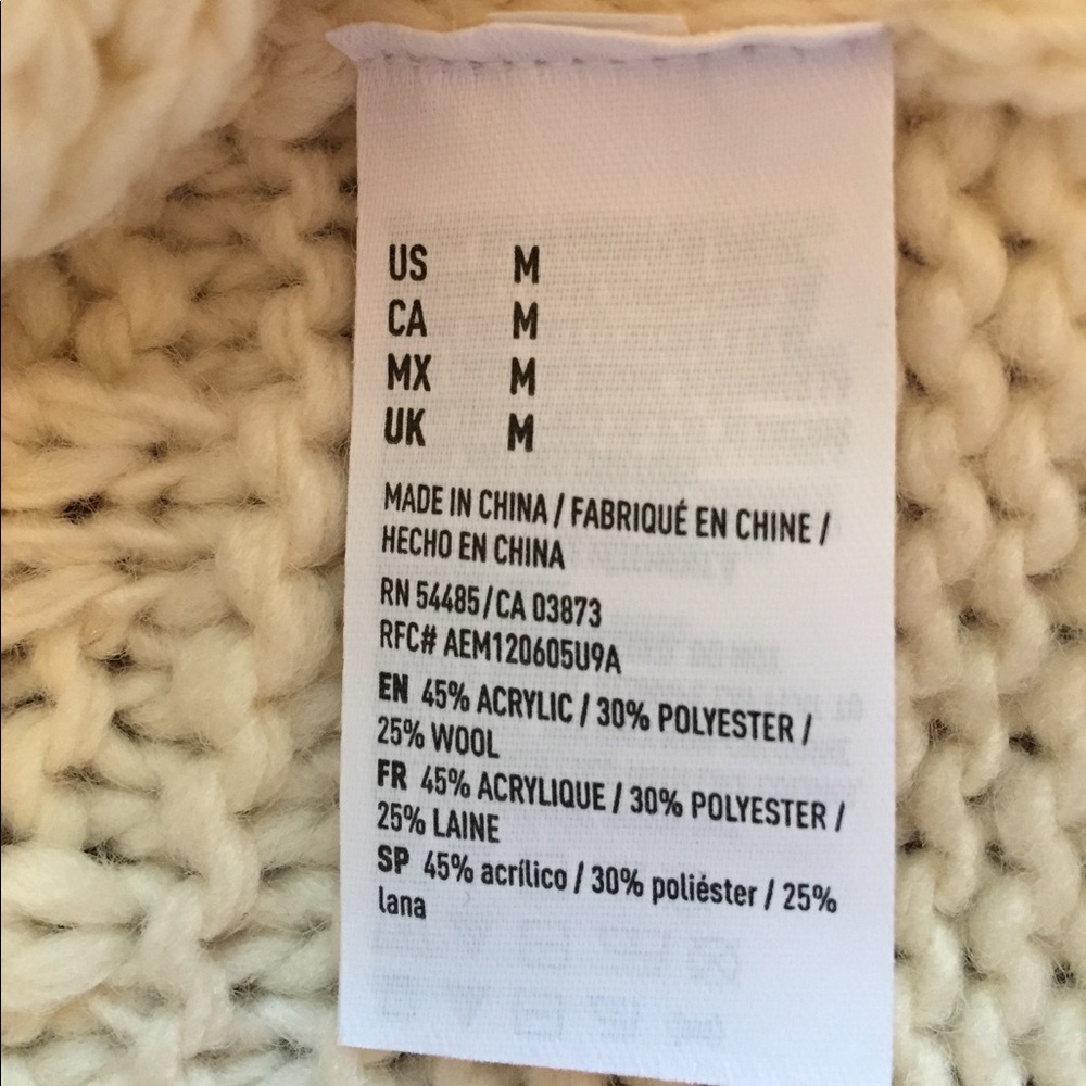 American Eagle outfitters winter white sweater M - Picture 4 of 8