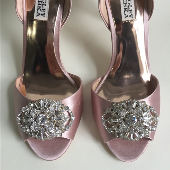❌SOLD❌ Badgley Mischka peep toe heels size 8 - Picture 2 of 8