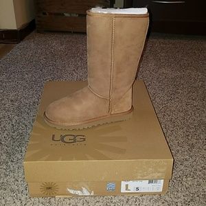 NEW UGGS!