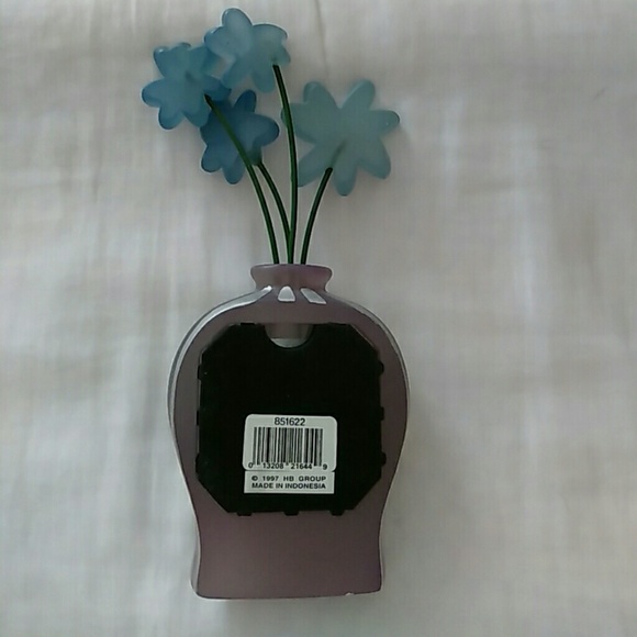 Flower vase picture frame - Picture 2 of 2