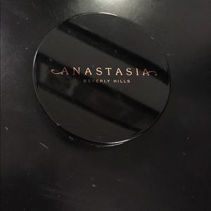 Anastasia Beverly Hills Highlighter ❤️