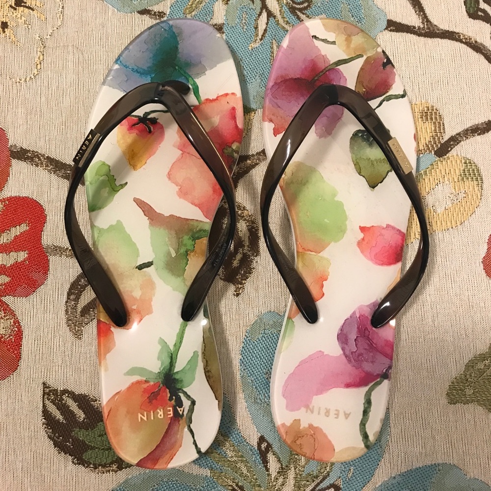 Women's thong slippers