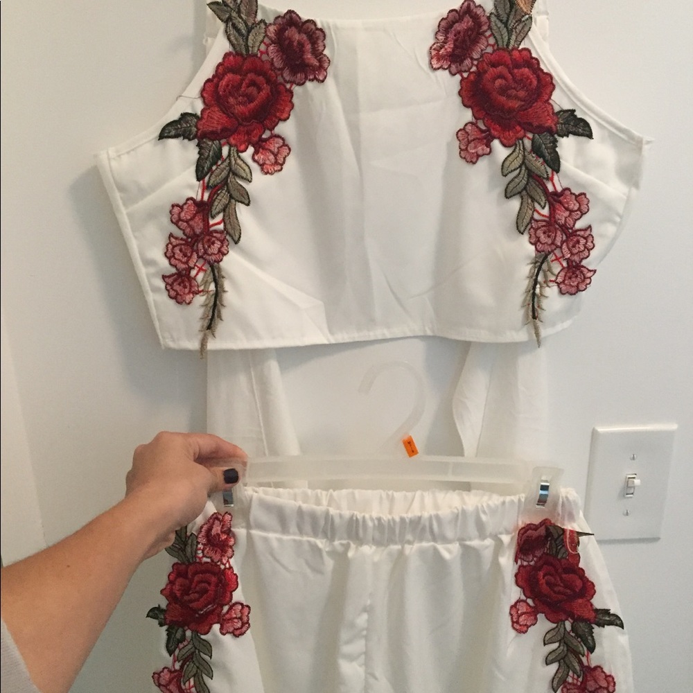 Zaful 2 Piece Cropped Shirt & Shorts
