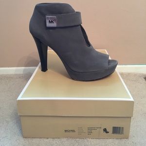 Michael Kors Bootie