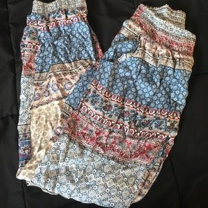 NWT AE pants. Size o/s