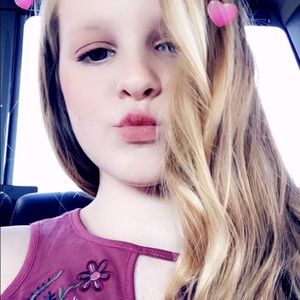 Meet your Posher, Olivia